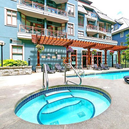 Alpenglow Lodge Bear Wonder One Bedroom By Mva Whistler Exterior foto