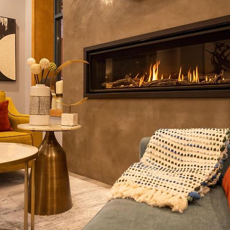 Alpenglow Lodge Bear Wonder One Bedroom By Mva Whistler Exterior foto