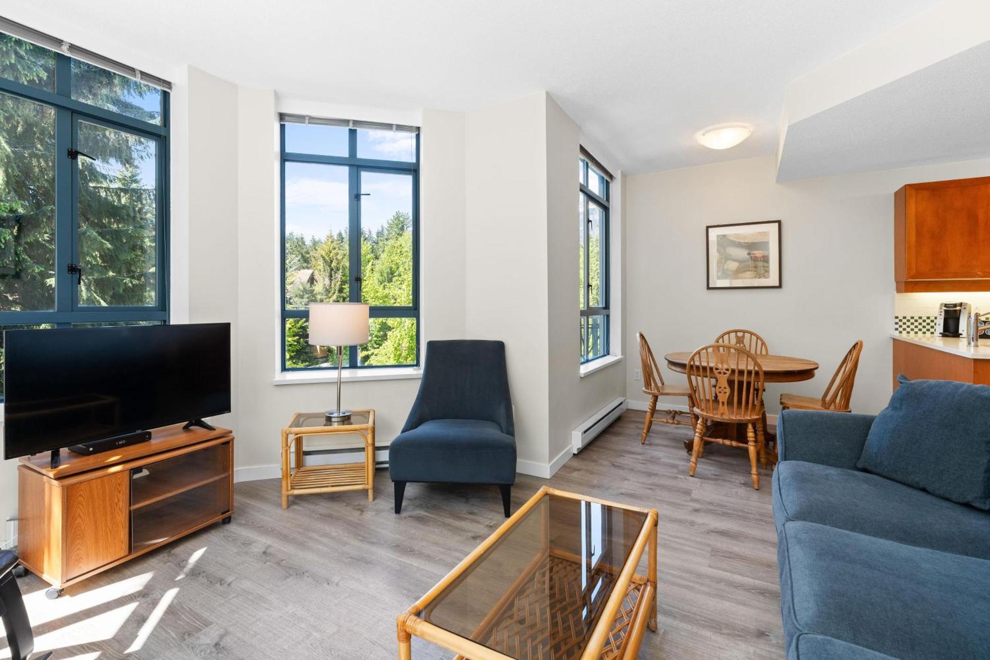 Alpenglow Lodge Bear Wonder One Bedroom By Mva Whistler Exterior foto