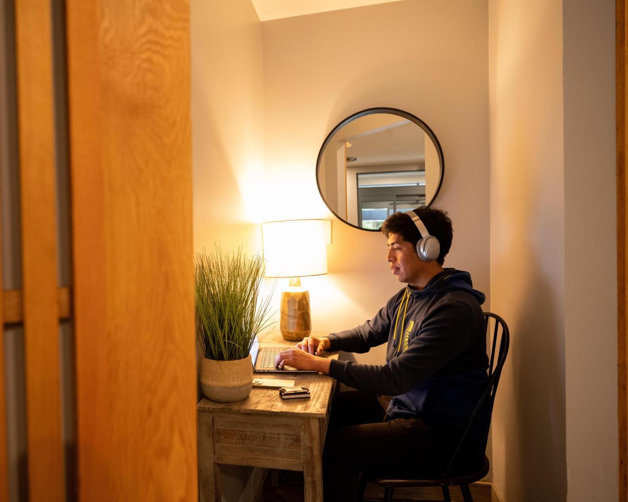 Alpenglow Lodge Bear Wonder One Bedroom By Mva Whistler Exterior foto